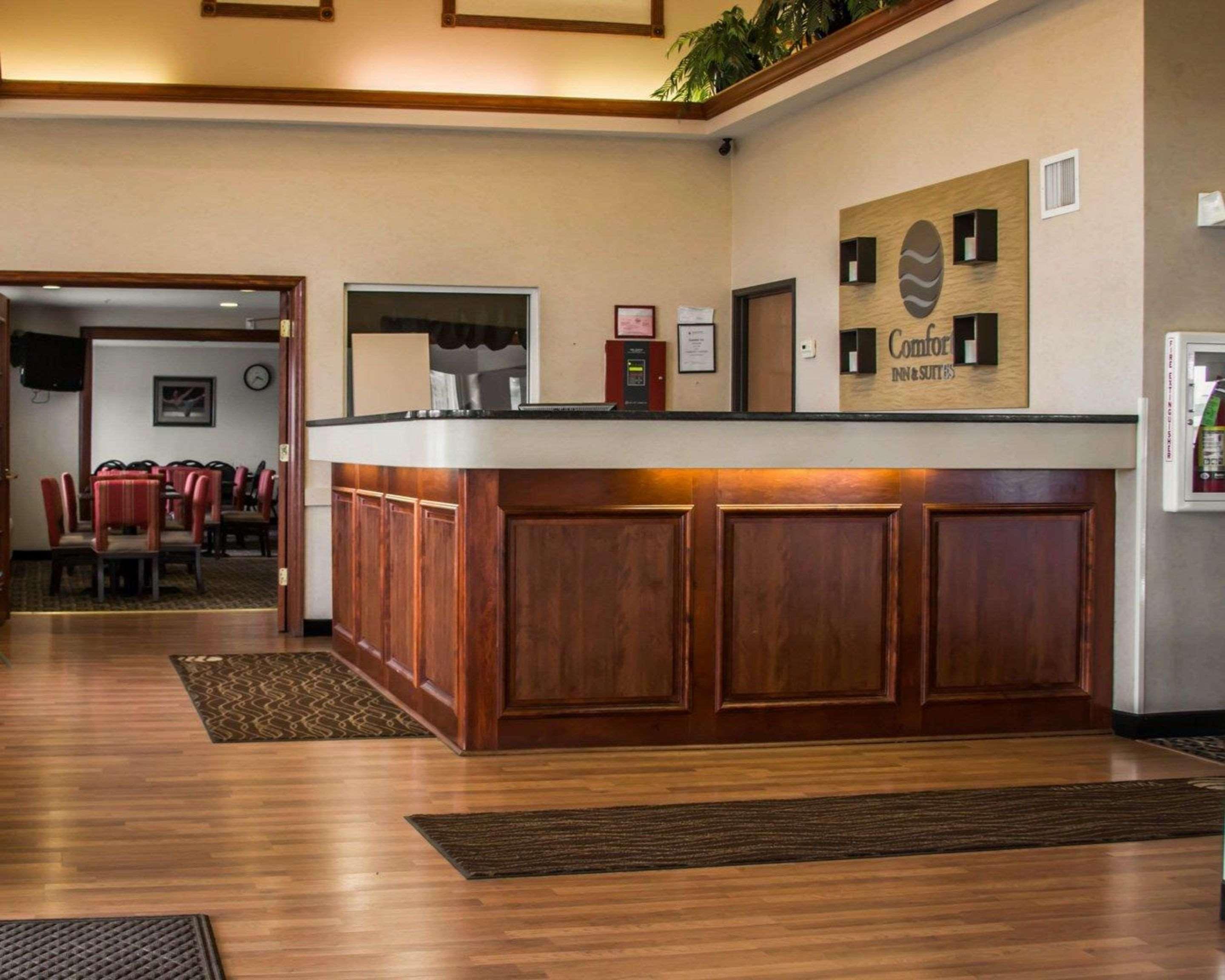 Comfort Inn & Suites Dimondale - Lansing Екстериор снимка
