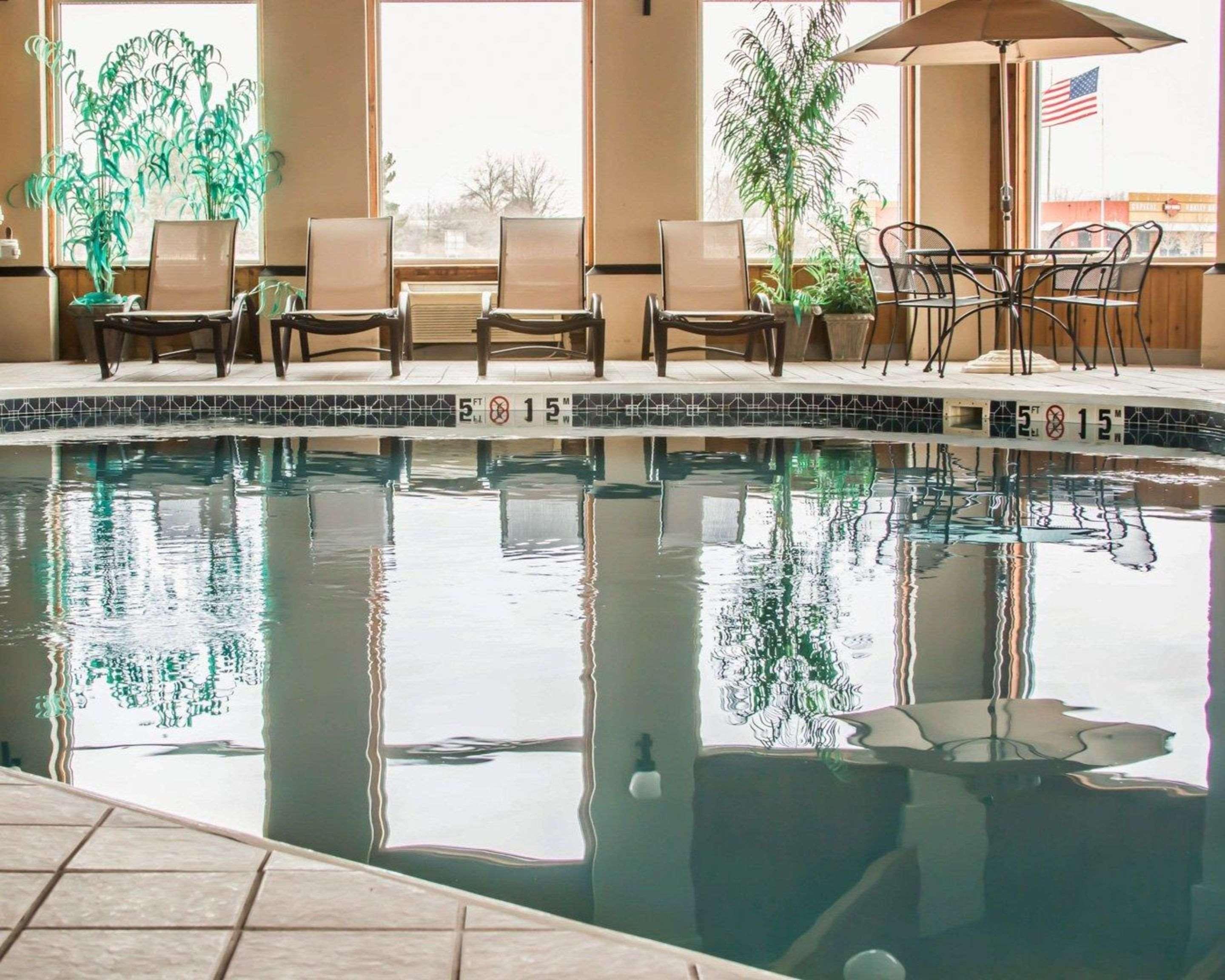 Comfort Inn & Suites Dimondale - Lansing Екстериор снимка
