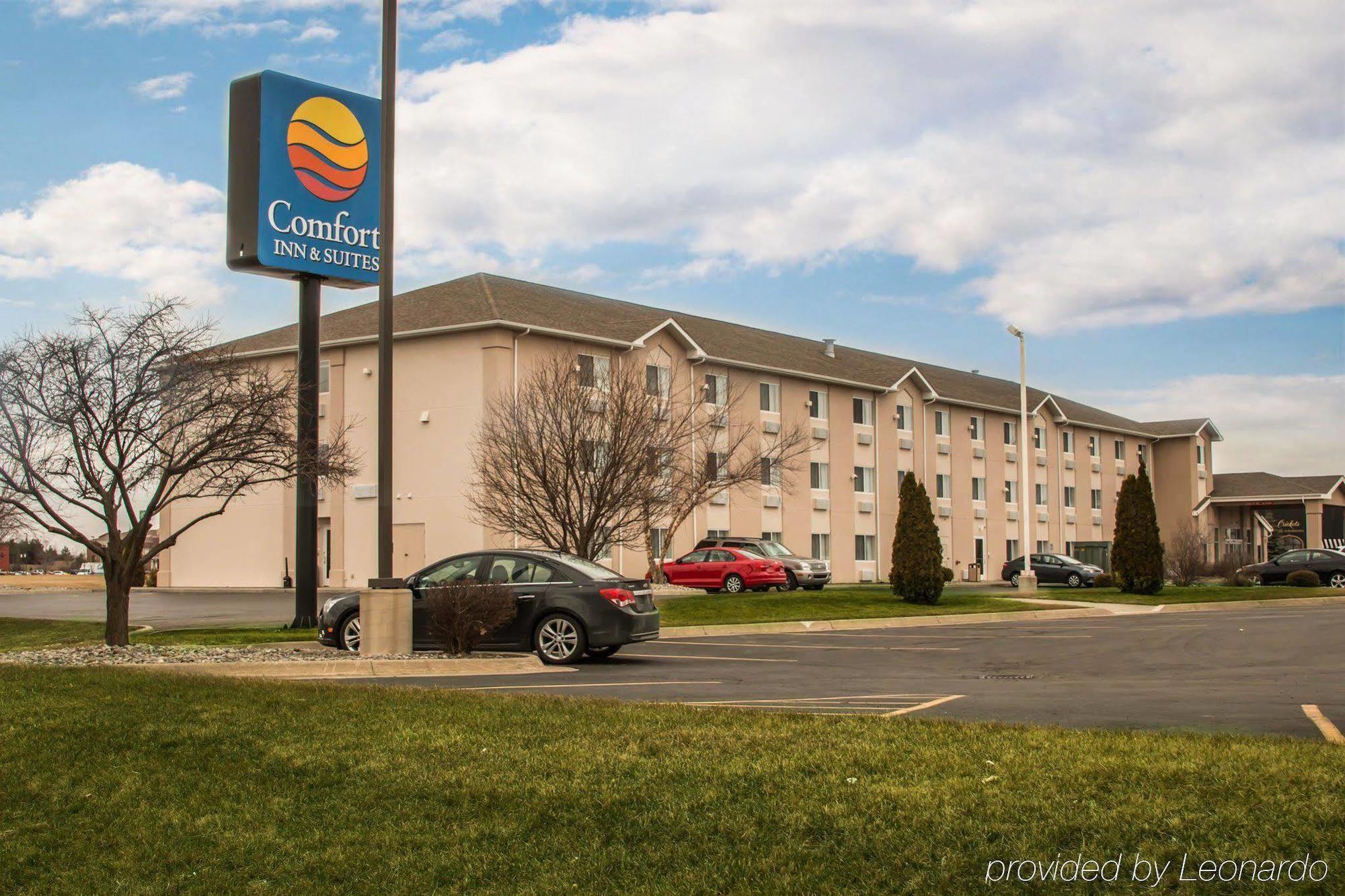 Comfort Inn & Suites Dimondale - Lansing Екстериор снимка